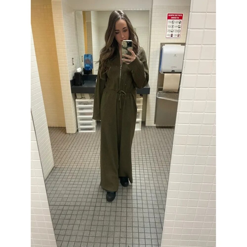 WeWoreWhat Relaxed Sweater Knit Green Jumpsuit Size S - Picture 2 of 16